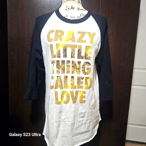 Queen Crazy Little Thing Called Love Raglan Varsity T-Shirt Unisex S - Picture 2 of 5